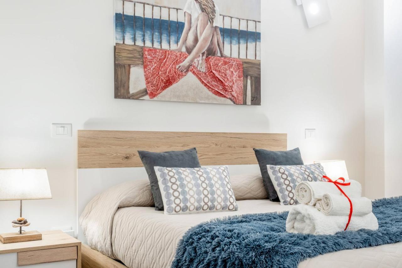 Donna Teresa Central & Cozy Apartment Taranto Exteriör bild